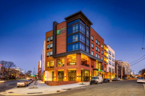 Holiday Inn Express & Suites - Charlotte - South End, an IHG Hotel